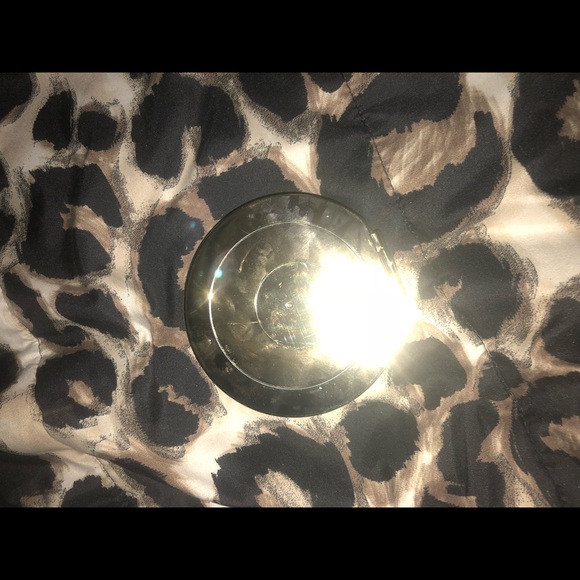 Makeup - Picture 4 of 4